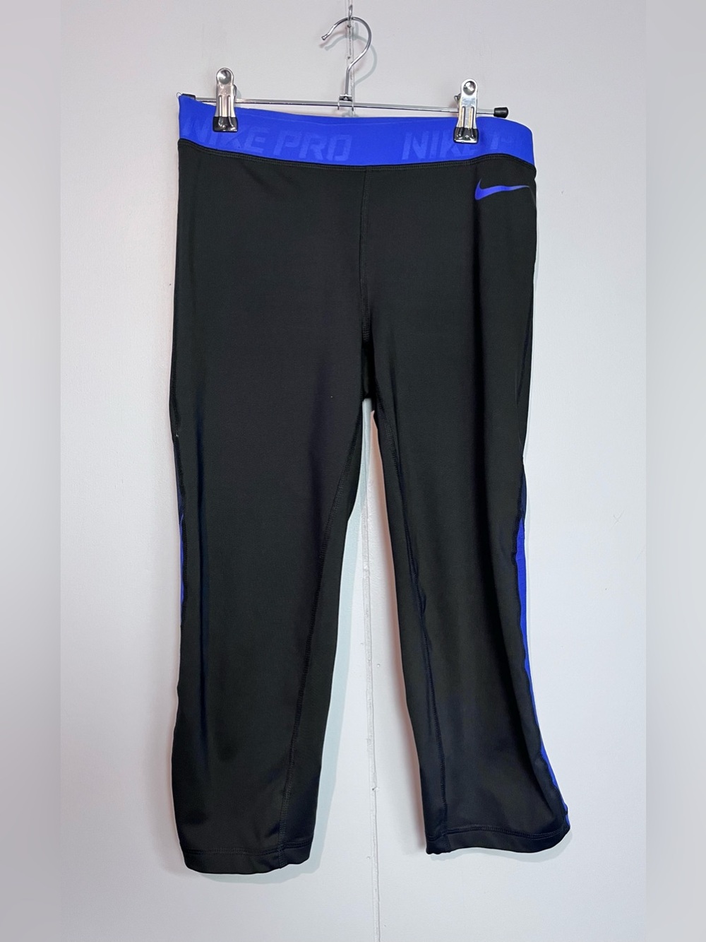 Nike Pro Dri-FIT Compression Capri Leggings Black Blue-Purple M